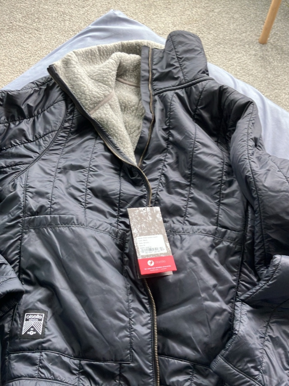 oiselle PNW Quilted Jacket - Black